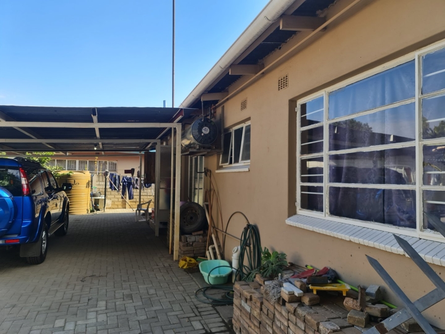 3 Bedroom Property for Sale in Oos Einde North West
